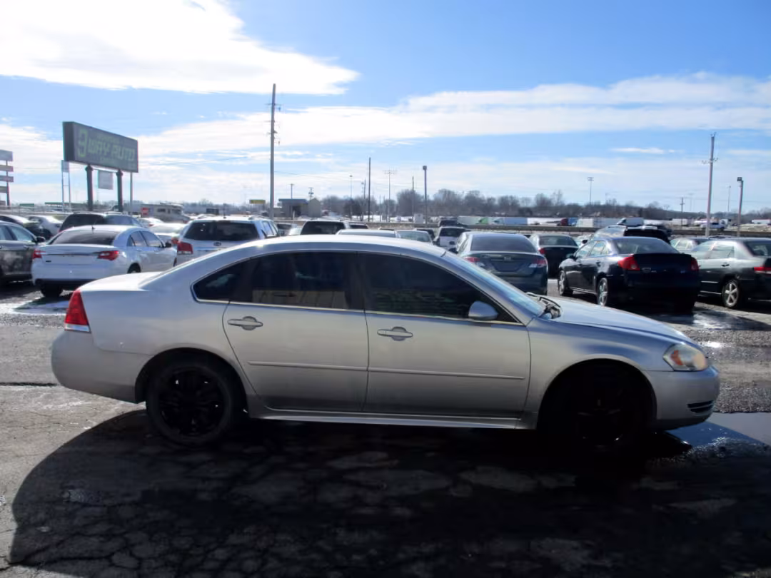 2010 Chevrolet Impala - 2G1WA5EK8A1214621 - Image #4