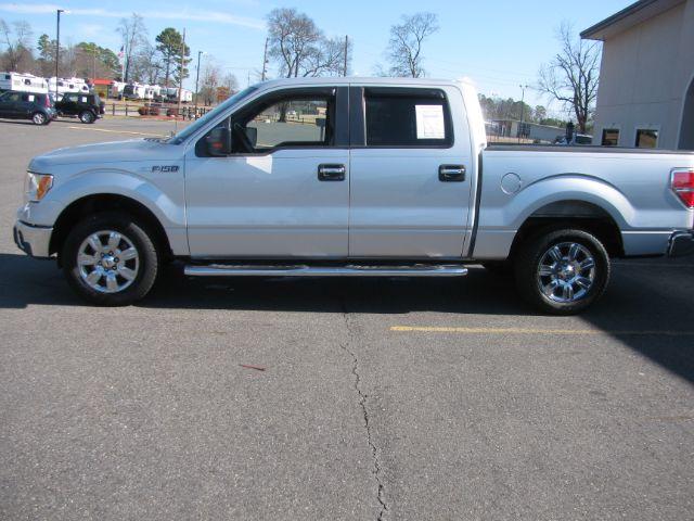 2010 Ford F-150 - 1FTEW1C82AFC84371 - Image #2