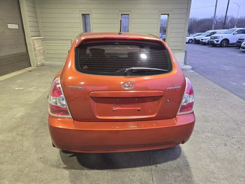 2010 Hyundai Accent - KMHCM3AC6AU160028 - Image #3