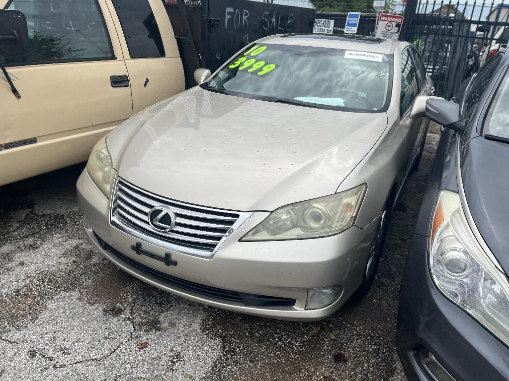 2010 Lexus ES 350 - JTHBK1EG1A2372451 - Image #3