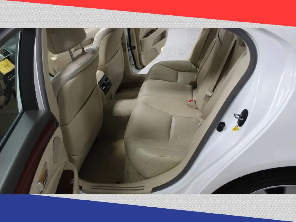 2010 Lexus LS 460 - JTHBL5EF9A5100465 - Image #28