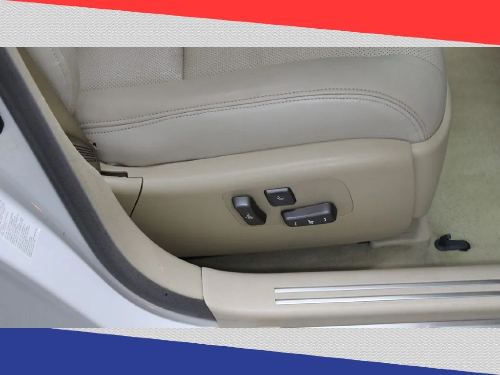 2010 Lexus LS 460 - JTHBL5EF9A5100465 - Image #35