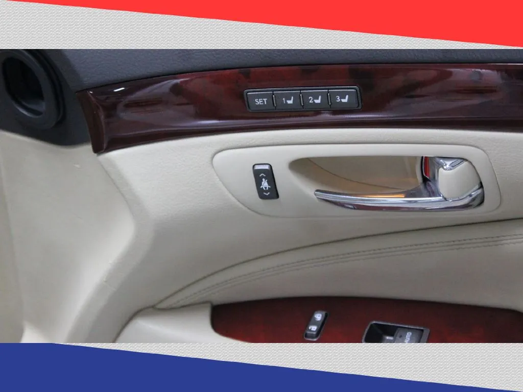 2010 Lexus LS 460 - JTHBL5EF9A5100465 - Image #36