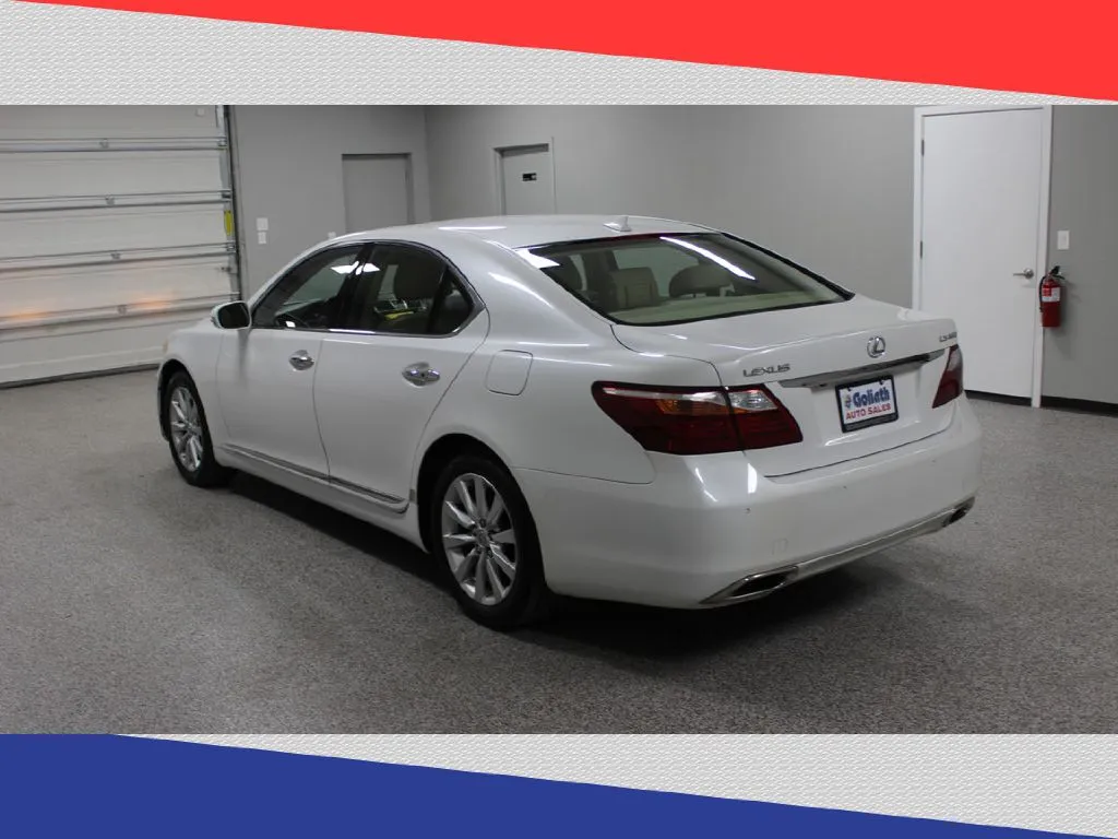 2010 Lexus LS 460 - JTHBL5EF9A5100465 - Image #5