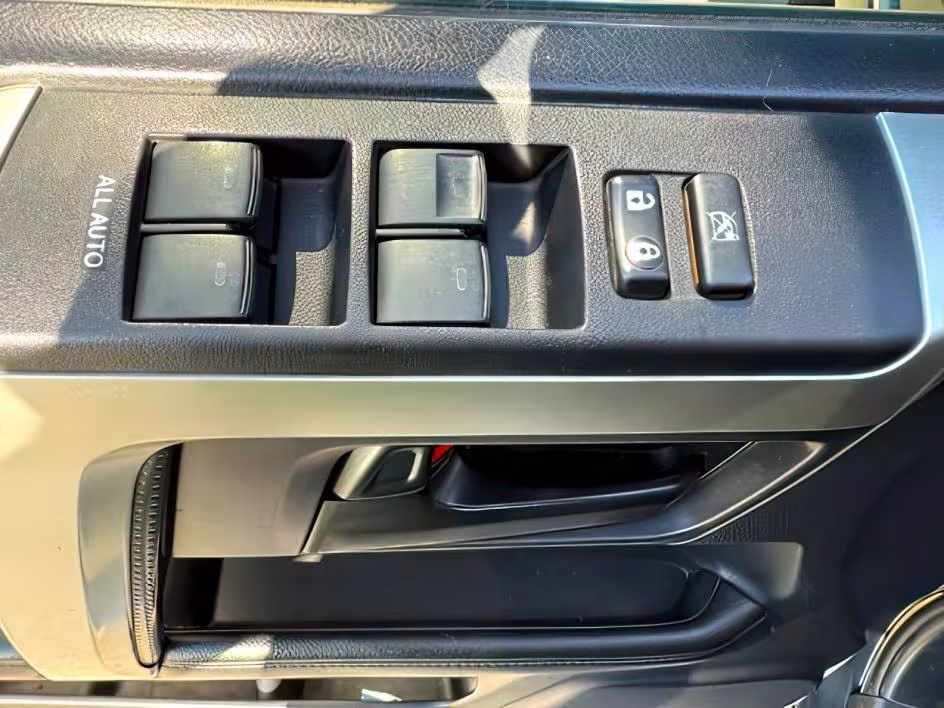 2010 Toyota 4Runner - JTEBU5JR7A5028143 - Image #41