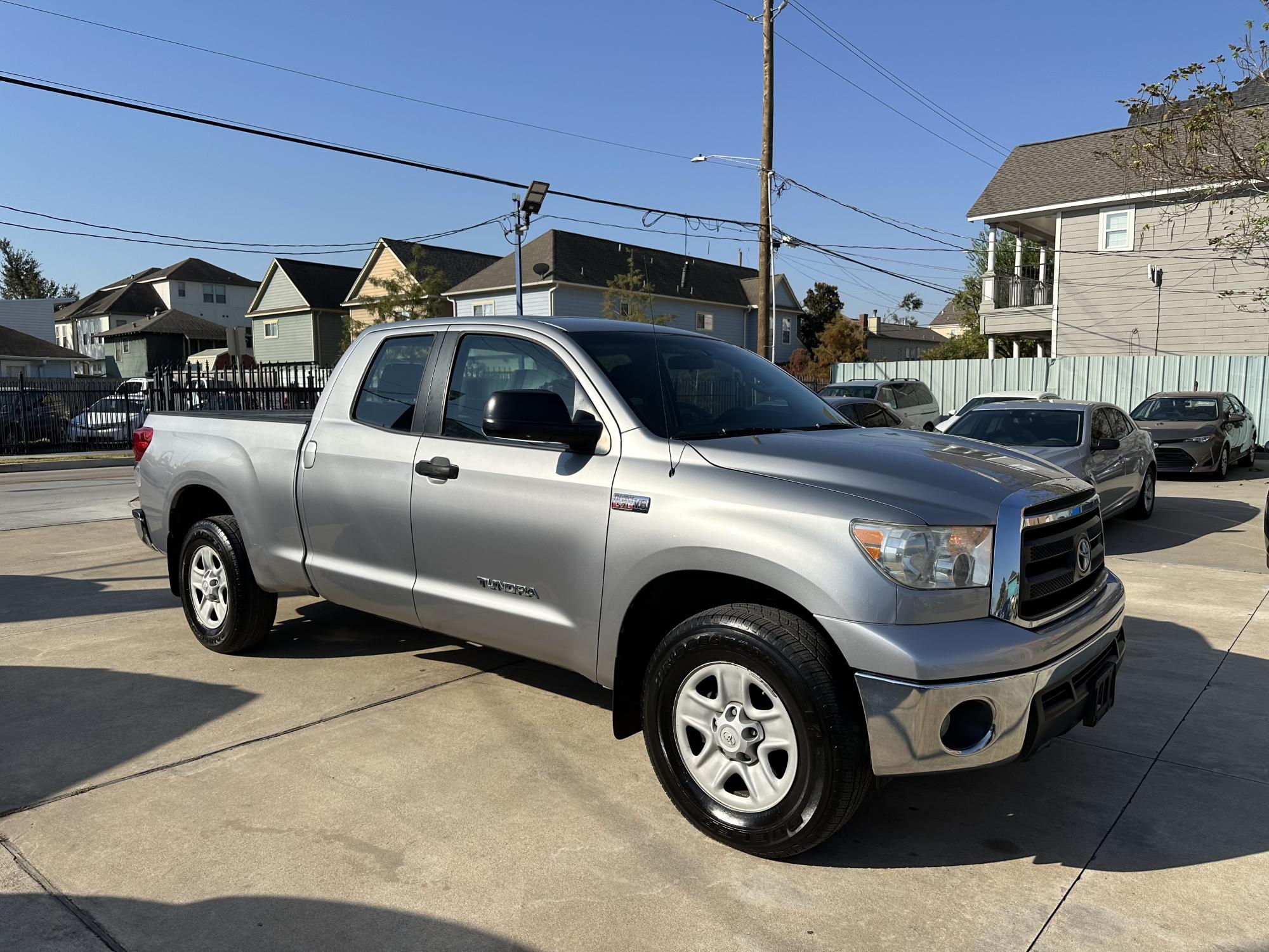 2010 Toyota Tundra - 5TFUW5F14AX116954 - Image #2