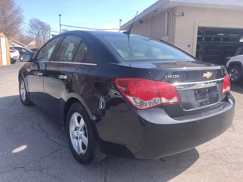 2011 Chevrolet Cruze - 1G1PG5S91B7157137 - Image #3