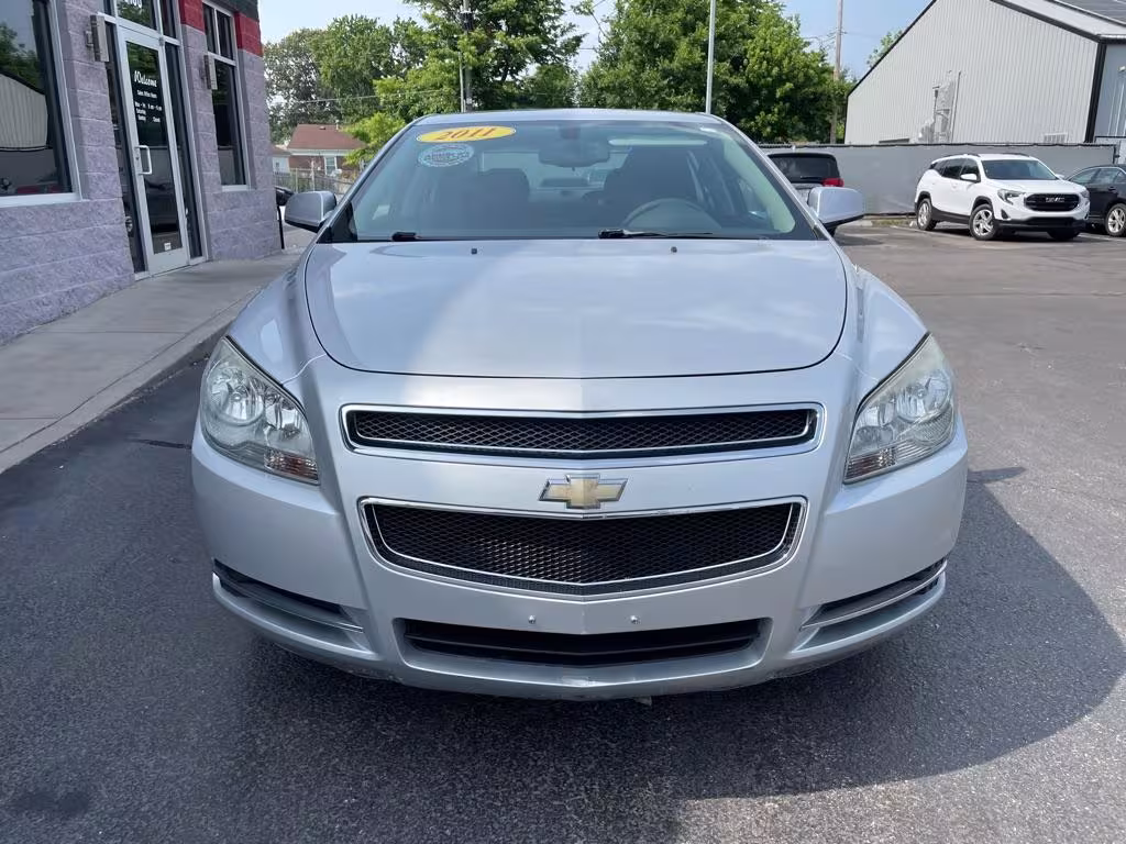 2011 Chevrolet Malibu - 1G1ZC5E14BF165166 - Image #2