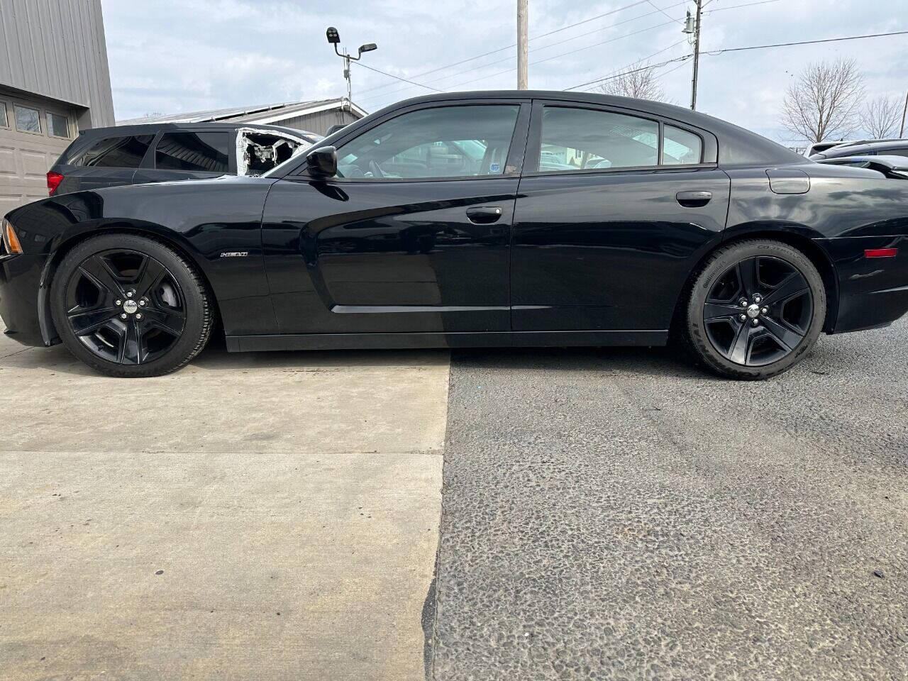 2011 Dodge Charger - 2B3CL5CT9BH616934 - Image #1