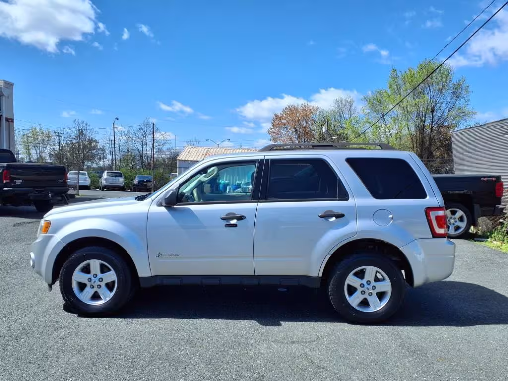2011 Ford Escape Hybrid - 1FMCU5K30BKC19632 - Image #1