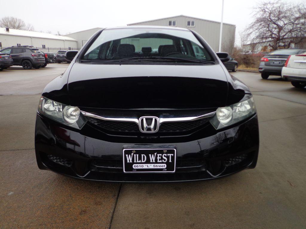 2011 Honda Civic - 19XFA1F82BE001056 - Image #2