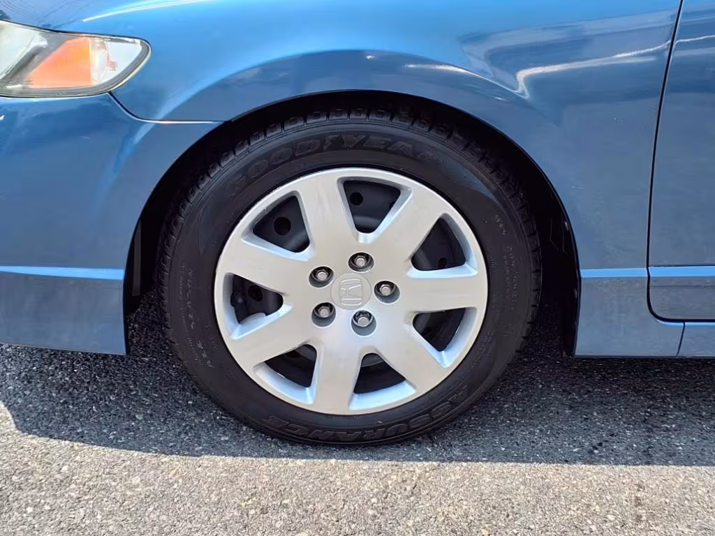 2011 Honda Civic - 2HGFA1F5XBH516351 - Image #9
