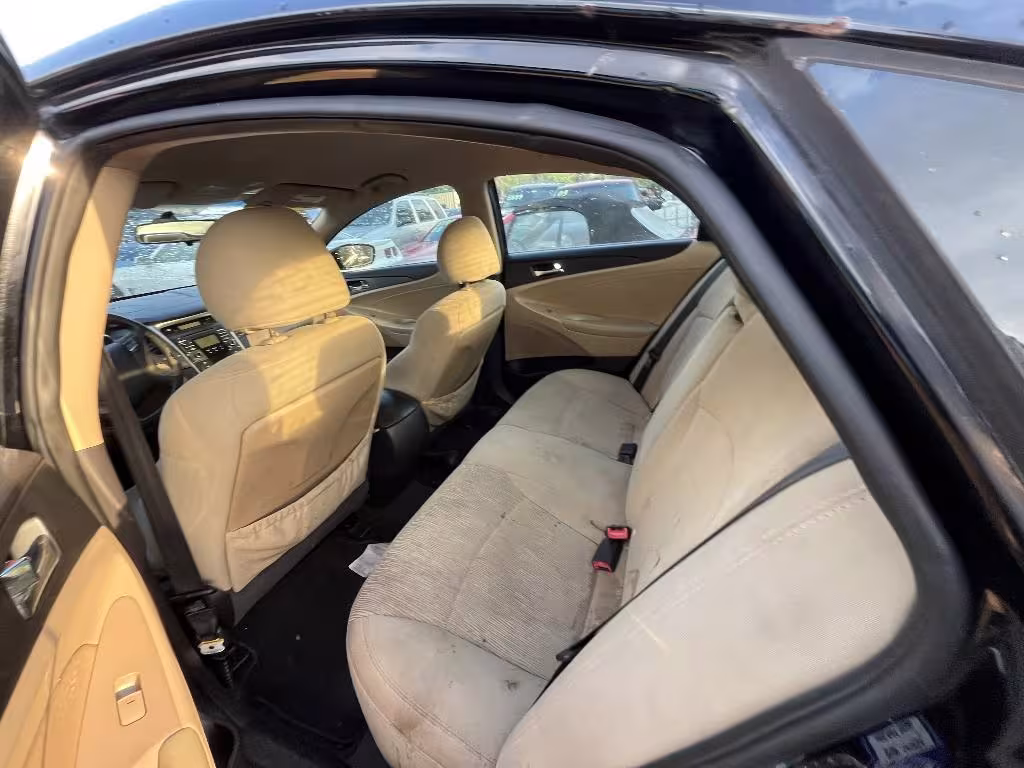 2011 Hyundai Sonata - 5NPEB4AC2BH101868 - Image #2