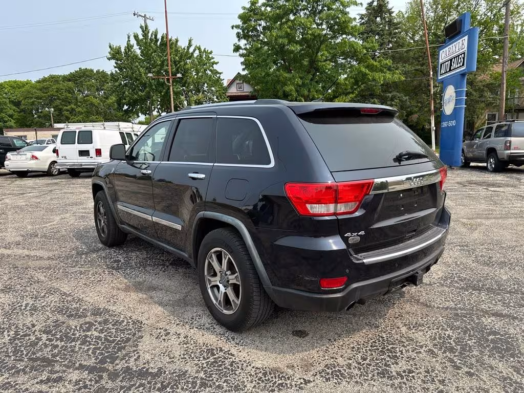 2011 Jeep Grand Cherokee - 1J4RR6GT9BC661053 - Image #4