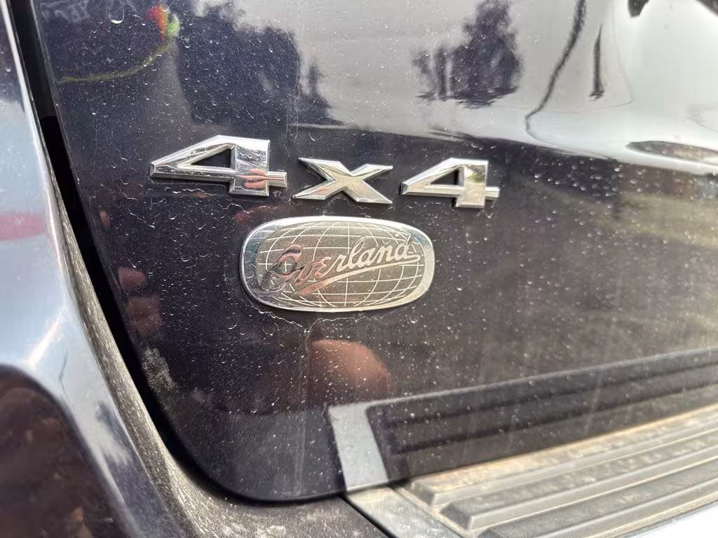 2011 Jeep Grand Cherokee - 1J4RR6GT9BC661053 - Image #5