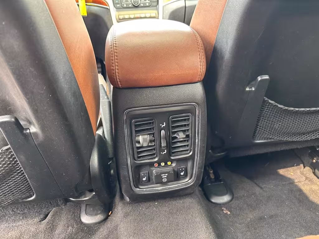 2011 Jeep Grand Cherokee - 1J4RR6GT9BC661053 - Image #7