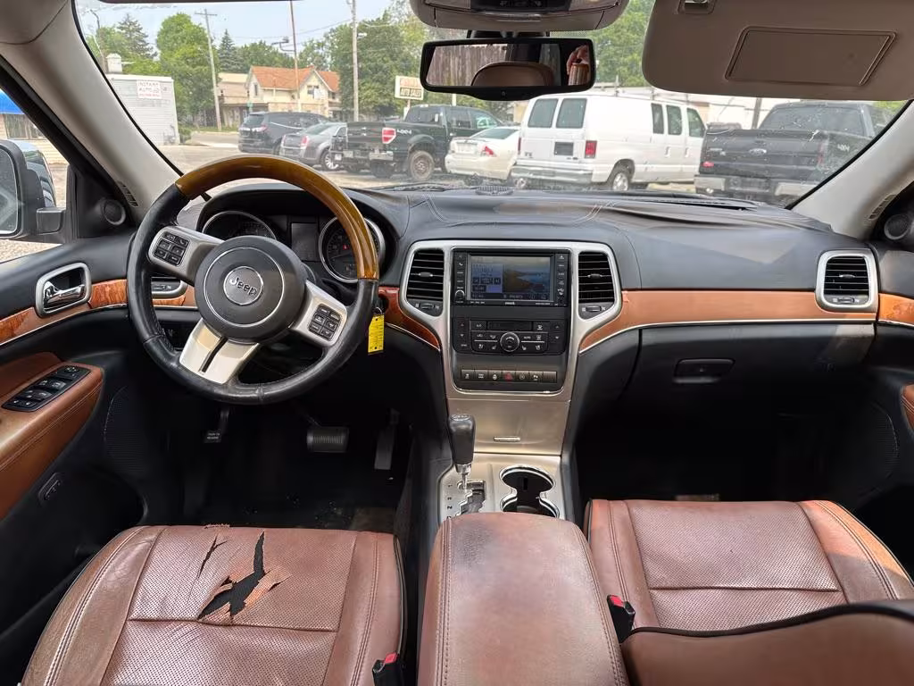 2011 Jeep Grand Cherokee - 1J4RR6GT9BC661053 - Image #8