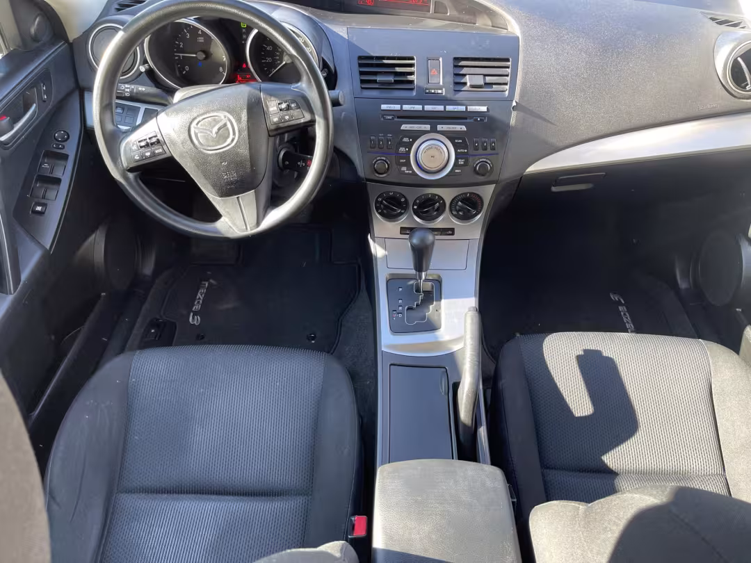2011 Mazda MAZDA3 - JM1BL1VG1B1420326 - Image #12
