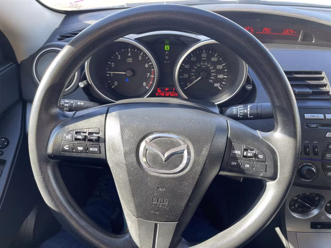 2011 Mazda MAZDA3 - JM1BL1VG1B1420326 - Image #16