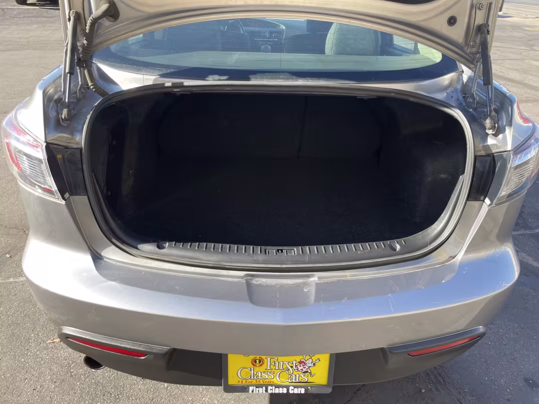 2011 Mazda MAZDA3 - JM1BL1VG1B1420326 - Image #19