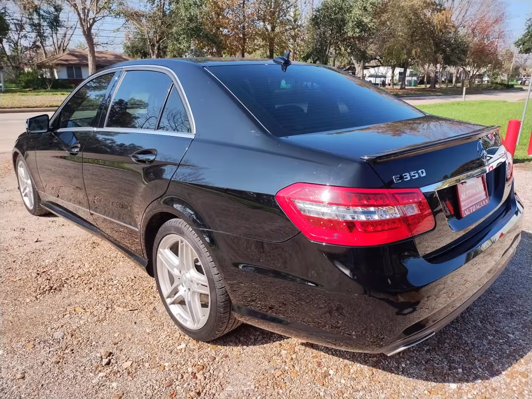 2011 Mercedes-Benz E-Class - WDDHF5GB1BA401209 - Image #3