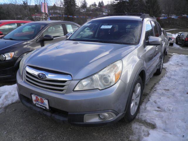 2011 Subaru Outback - 4S4BRBCC1B3419147 - Image #1