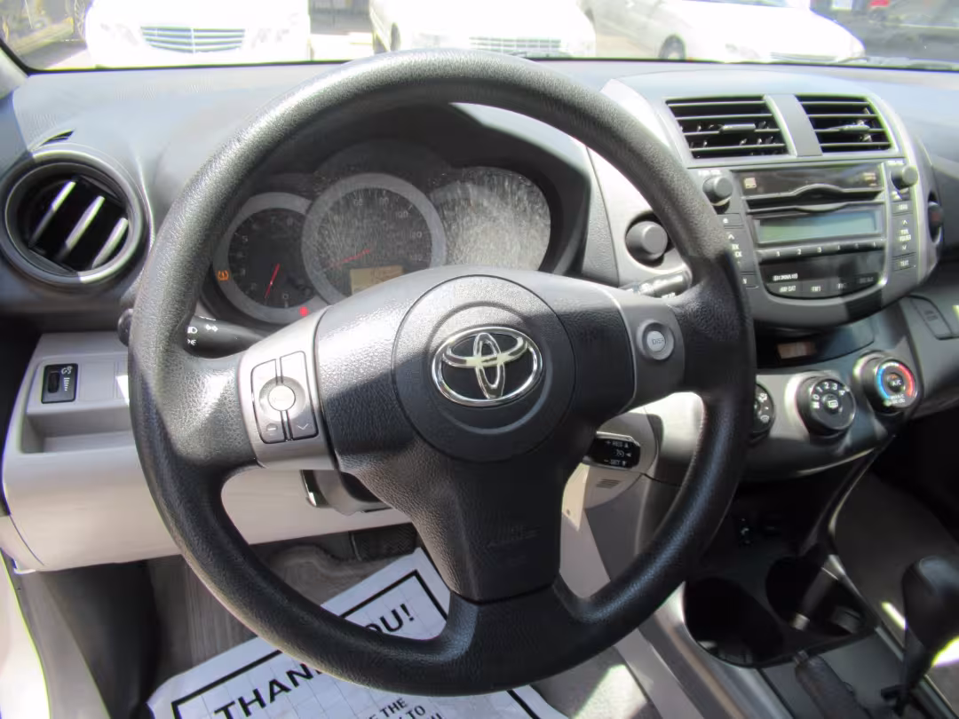 2011 Toyota RAV4 - 2T3ZF4DVXBW094146 - Image #3
