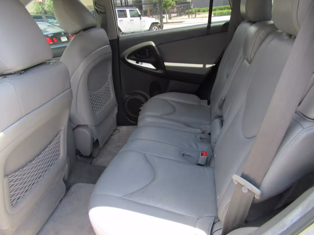 2011 Toyota RAV4 - 2T3ZF4DVXBW094146 - Image #7