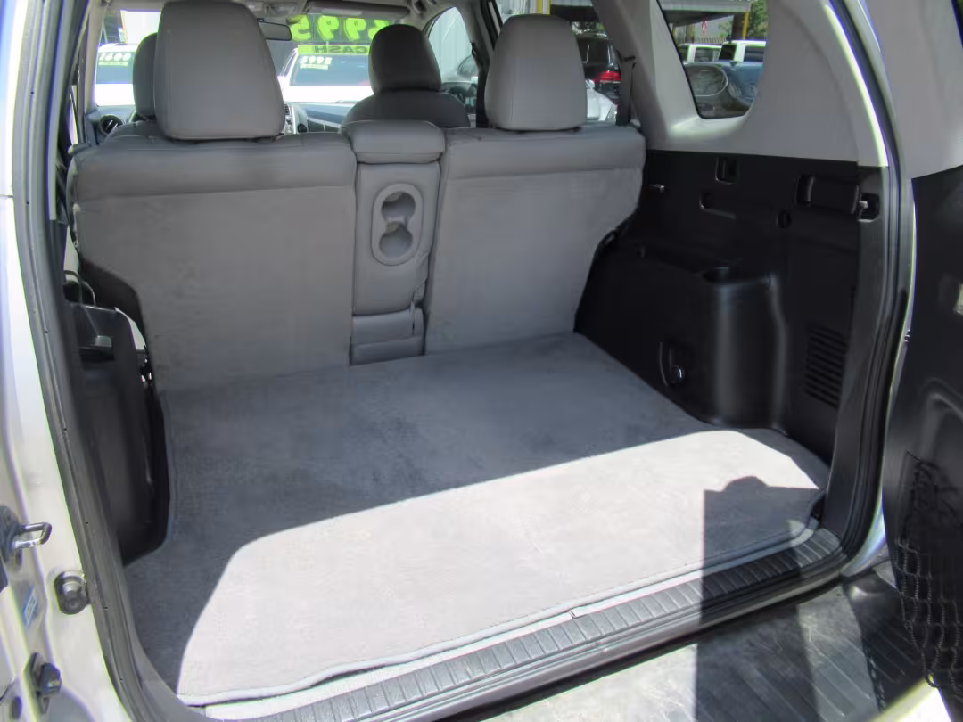 2011 Toyota RAV4 - 2T3ZF4DVXBW094146 - Image #9