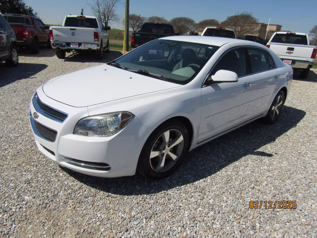 2012 Chevrolet Malibu - 1G1ZC5E01CF103734 - Image #2
