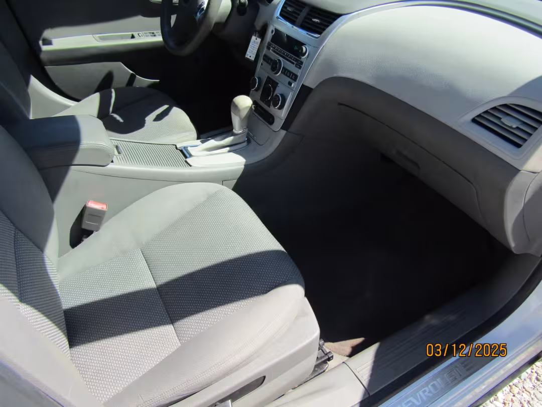 2012 Chevrolet Malibu - 1G1ZC5E01CF103734 - Image #9