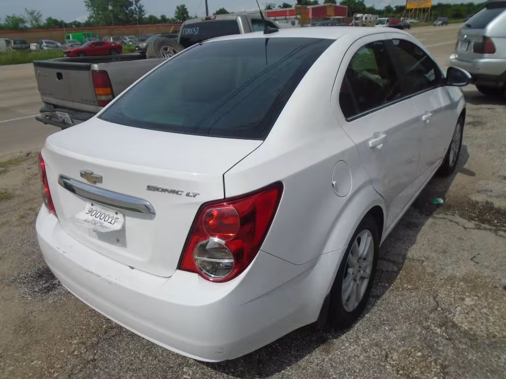 2012 Chevrolet Sonic - 1G1JC5SH9C4181391 - Image #3
