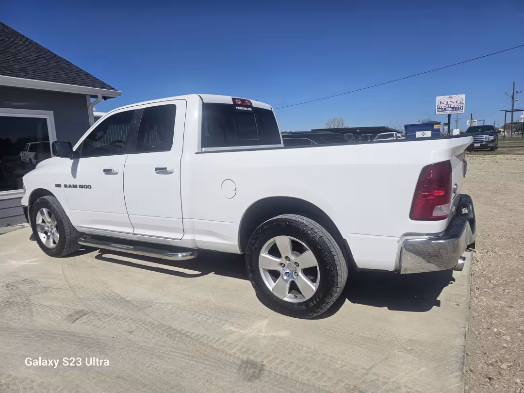 2012 Dodge Ram 1500 - 1C6RD6GT1CS302055 - Image #3