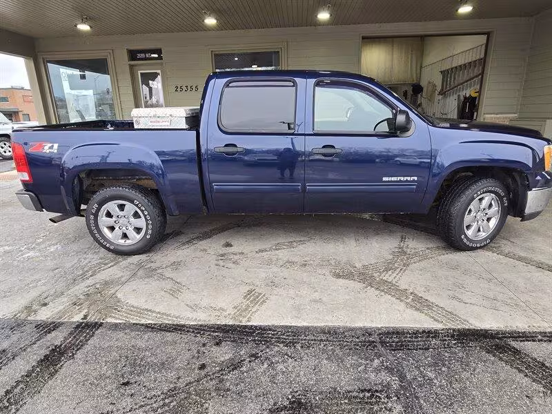 2012 GMC Sierra 1500 - 3GTP2VE70CG294849 - Image #3