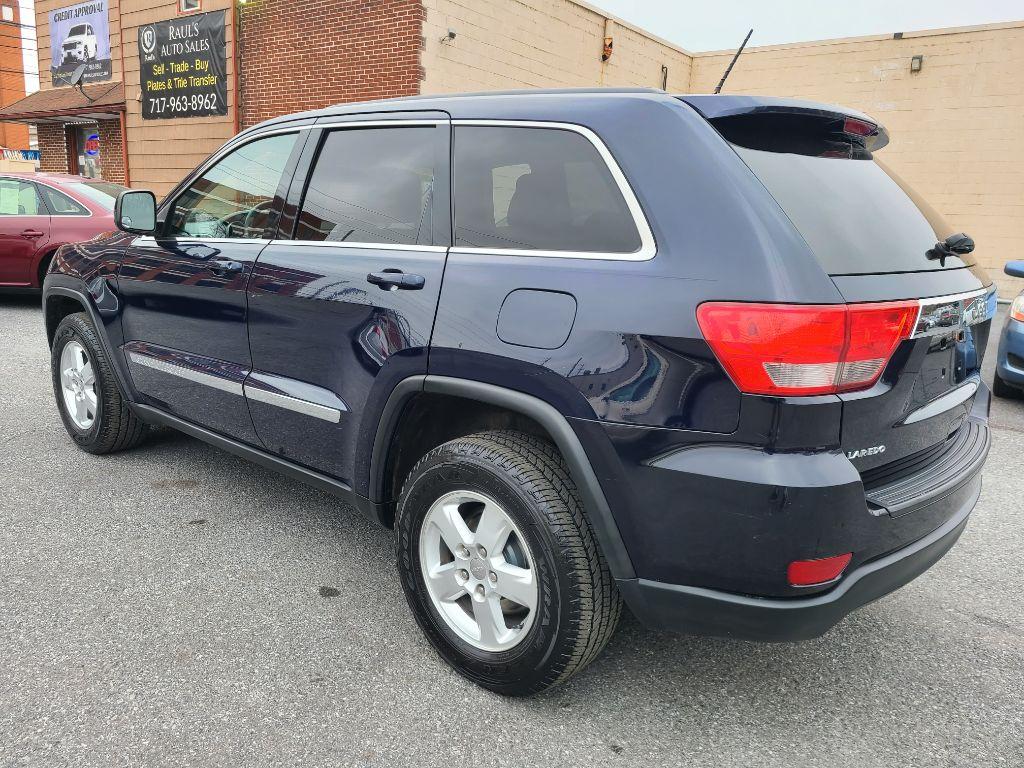 2012 Jeep Grand Cherokee - 1C4RJEAG7CC259536 - Image #3