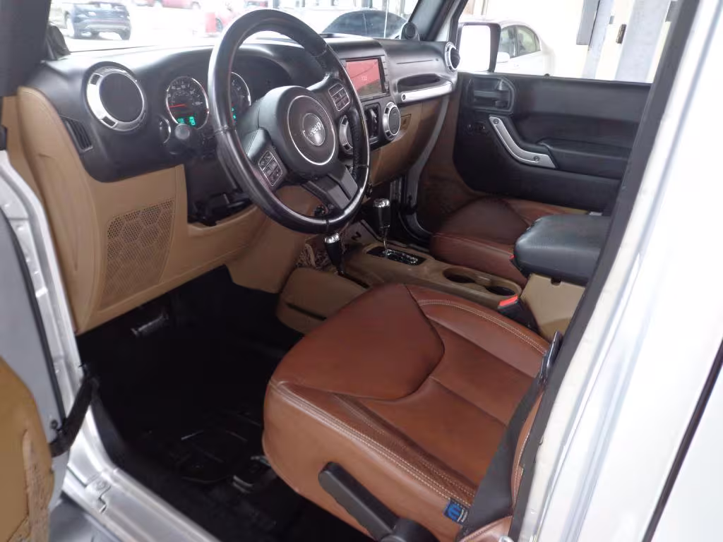 2012 Jeep Wrangler - 1C4HJWEG2CL130194 - Image #10