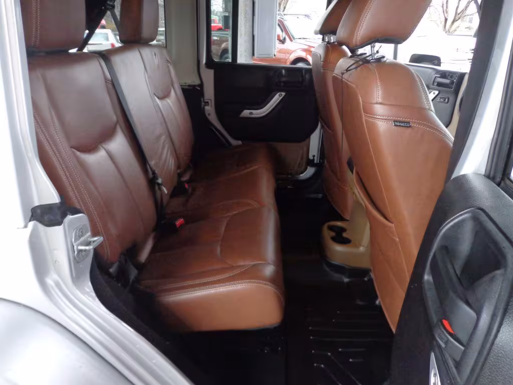 2012 Jeep Wrangler - 1C4HJWEG2CL130194 - Image #14