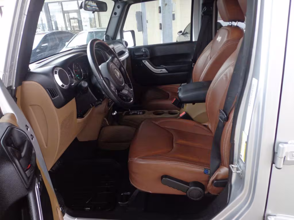 2012 Jeep Wrangler - 1C4HJWEG2CL130194 - Image #8