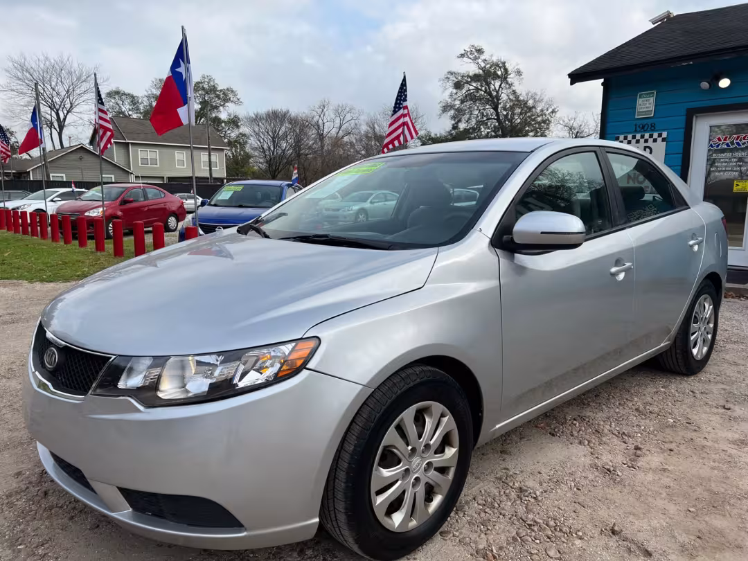 2012 Kia Forte - KNAFU4A26C5516423 - Image #4