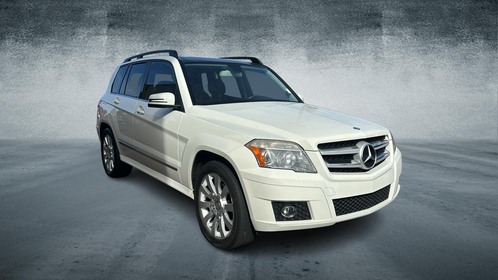 2012 Mercedes-Benz GLK-Class - WDCGG8HB8CF717711 - Image #1