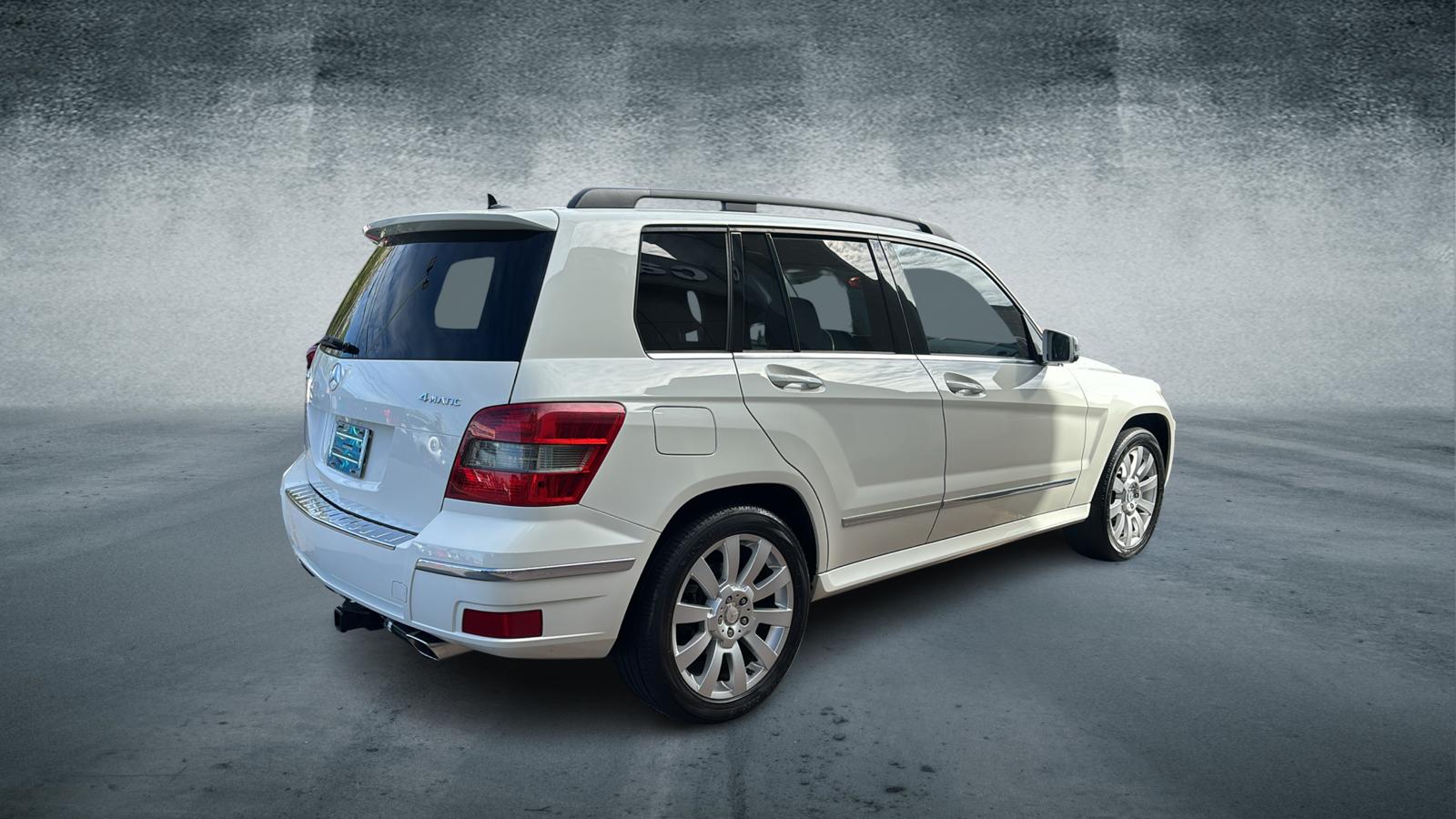 2012 Mercedes-Benz GLK-Class - WDCGG8HB8CF717711 - Image #3