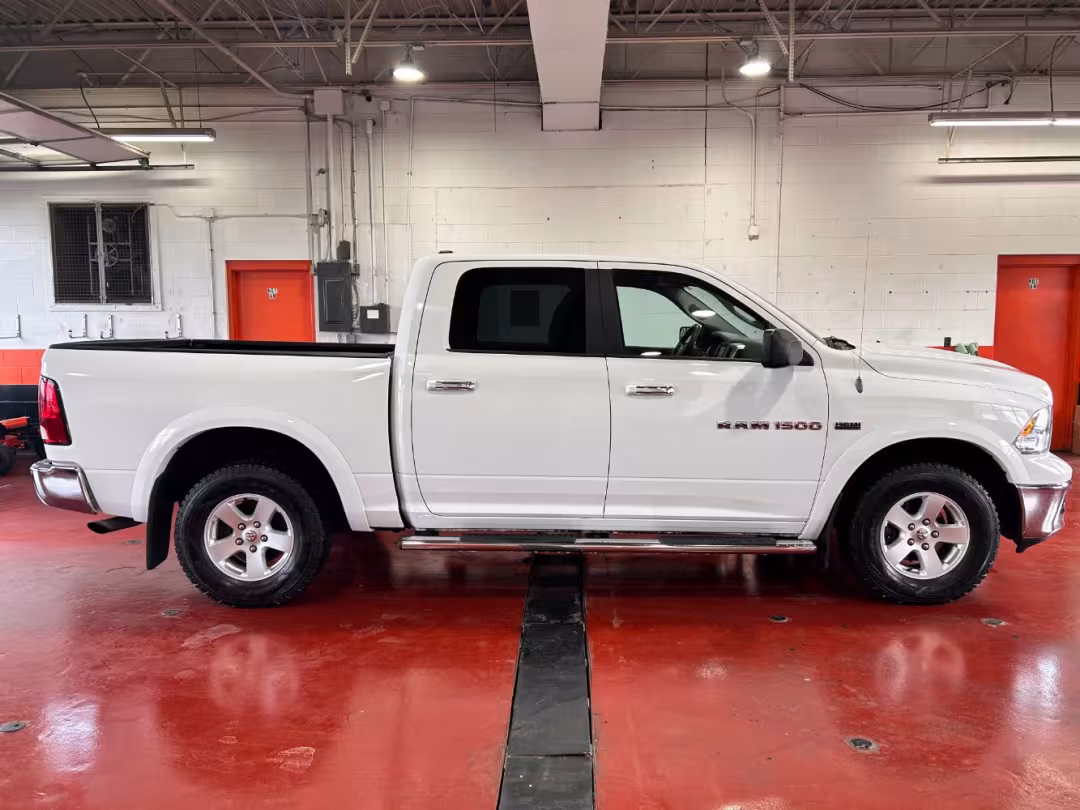 2012 Ram 1500 - 1C6RD7LTXCS316273 - Image #2