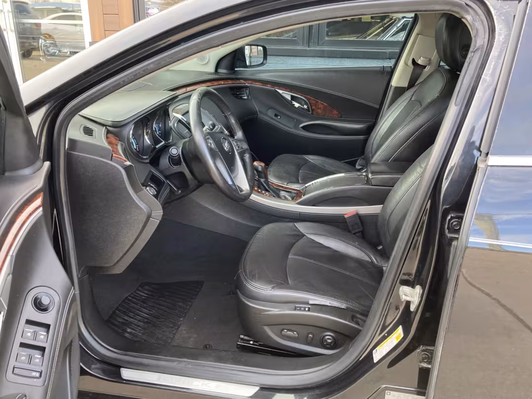 2013 Buick LaCrosse - 1G4GC5G38DF234226 - Image #4