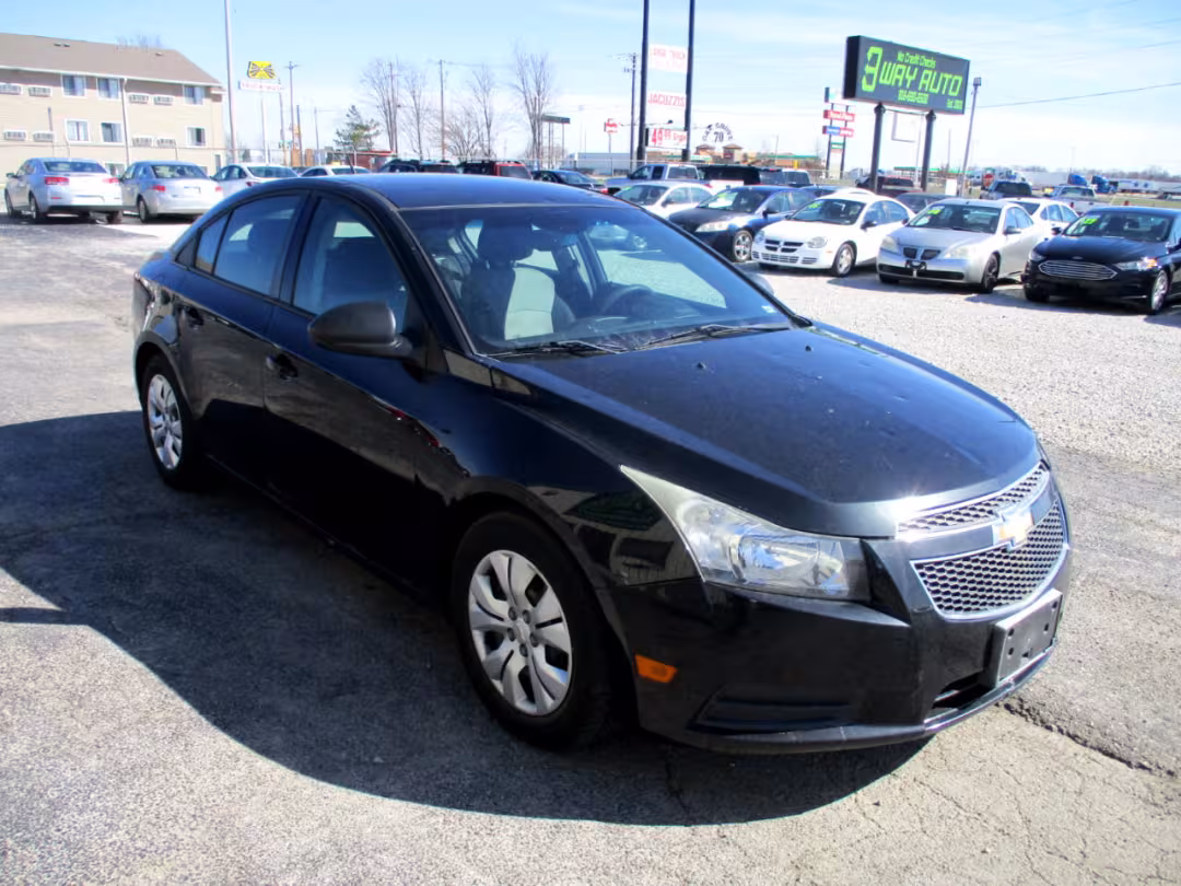 2013 Chevrolet Cruze - 1G1PA5SH5D7117574 - Image #2