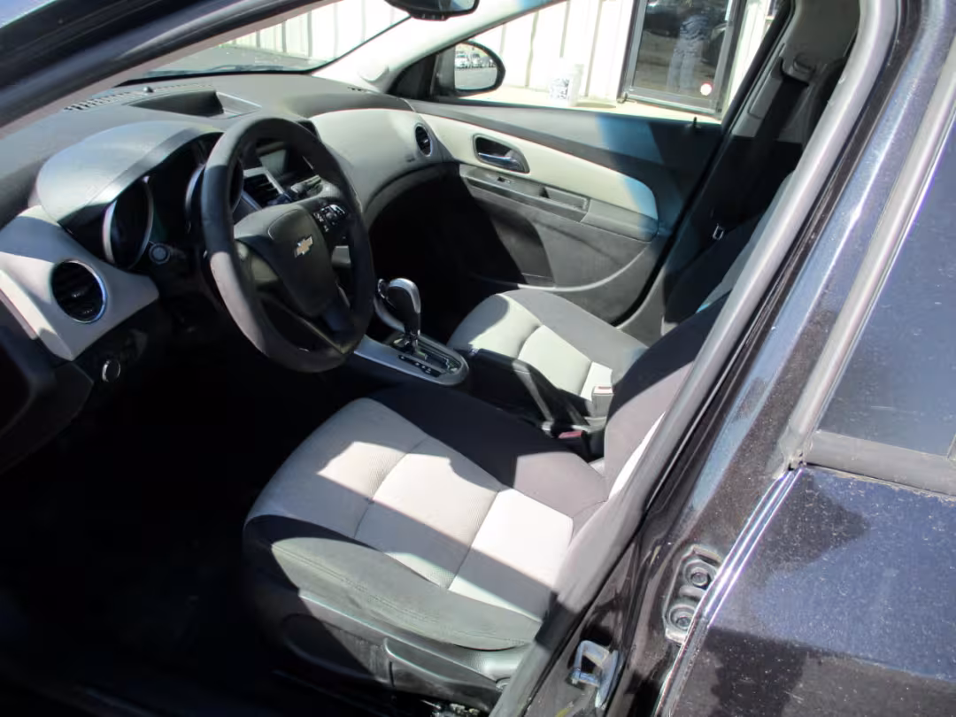 2013 Chevrolet Cruze - 1G1PA5SH5D7117574 - Image #4