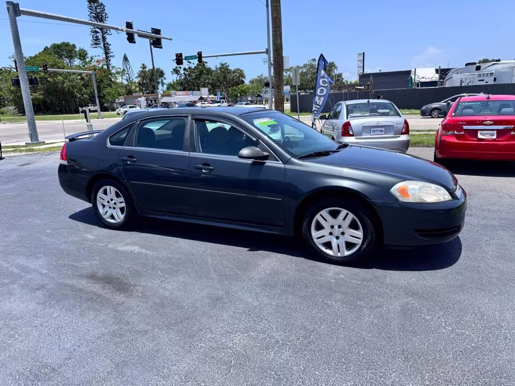 2013 Chevrolet Impala - 2G1WG5E30D1183909 - Image #1