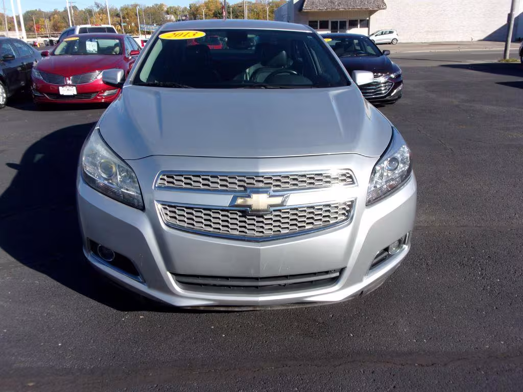 2013 Chevrolet Malibu - 1G11H5SAXDF324441 - Image #1