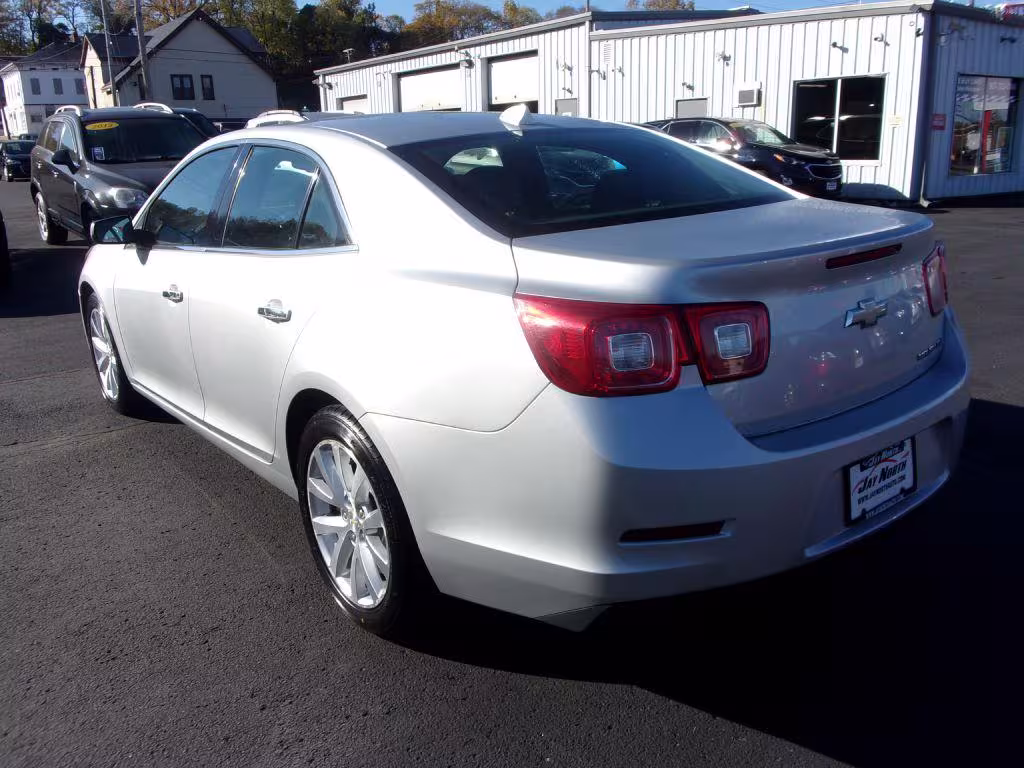 2013 Chevrolet Malibu - 1G11H5SAXDF324441 - Image #5