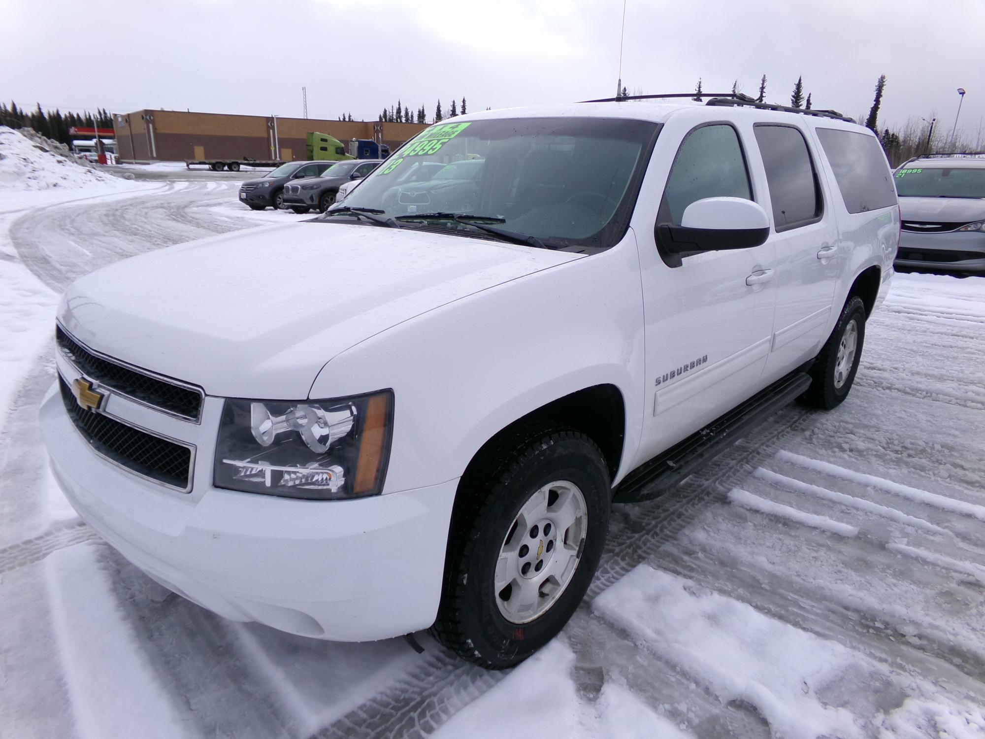 2013 Chevrolet Suburban - 1GNSKHE7XDR295902 - Image #1