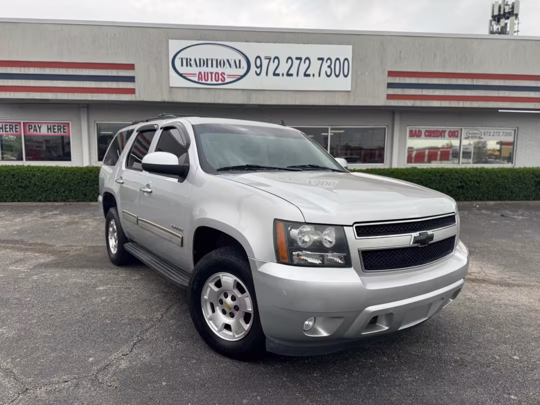 2013 Chevrolet Tahoe - 1GNSKBE01DR253182 - Image #2